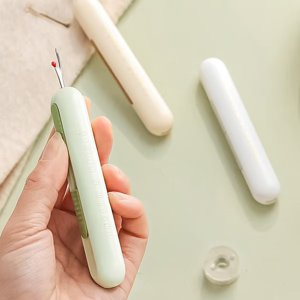 2 In 1 Needle Threader Seam Ripper