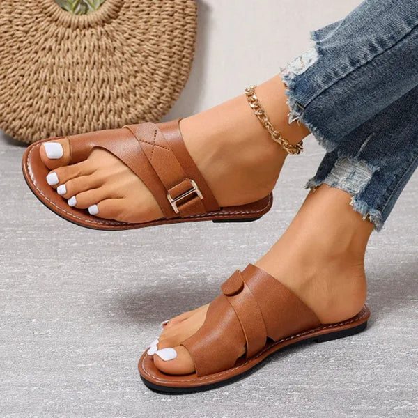 Light fashionable flat open toe sandals
