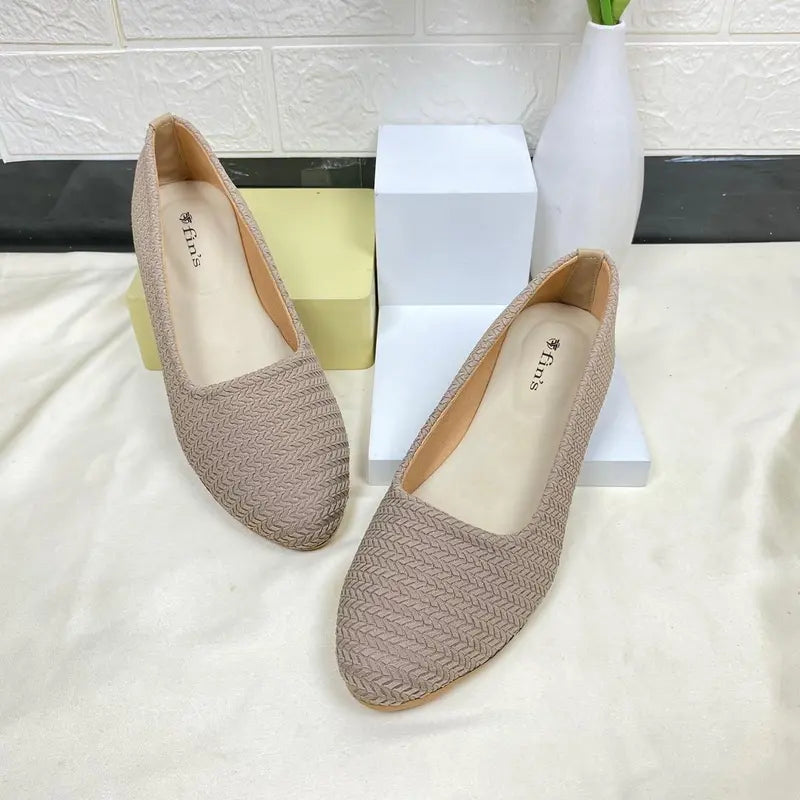 π Elegant Shoes for Daily Wear