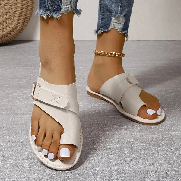 Light fashionable flat open toe sandals