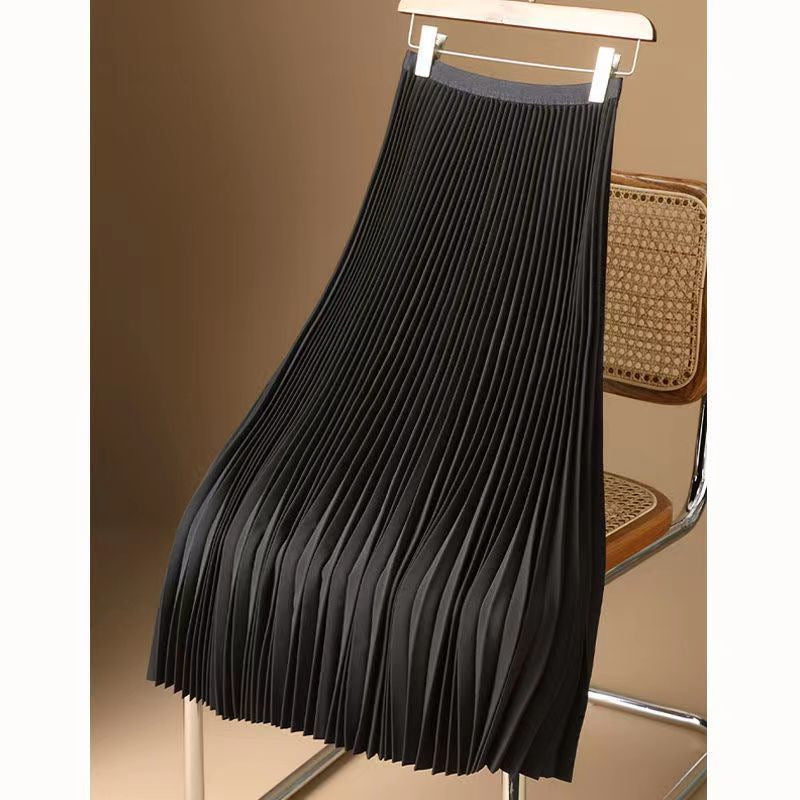 Solid color pleated midi skirt in luxurious satin