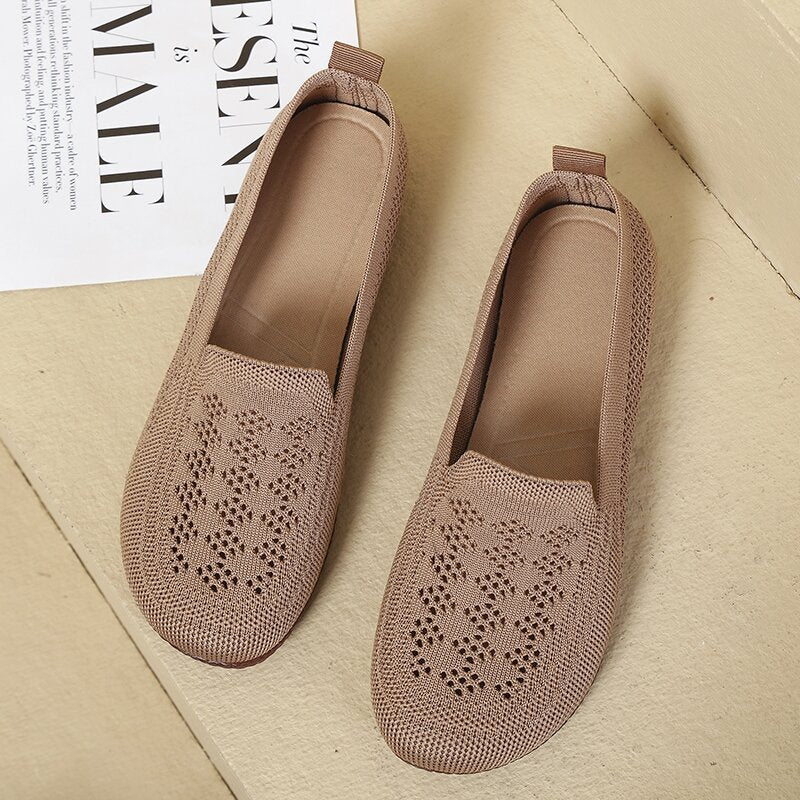 š„Last Day 60% OFF - Women's Slip-On Wave Lace Detail Round Toe Shoes