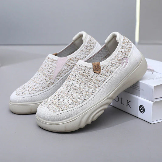 Hollow round toe shoes