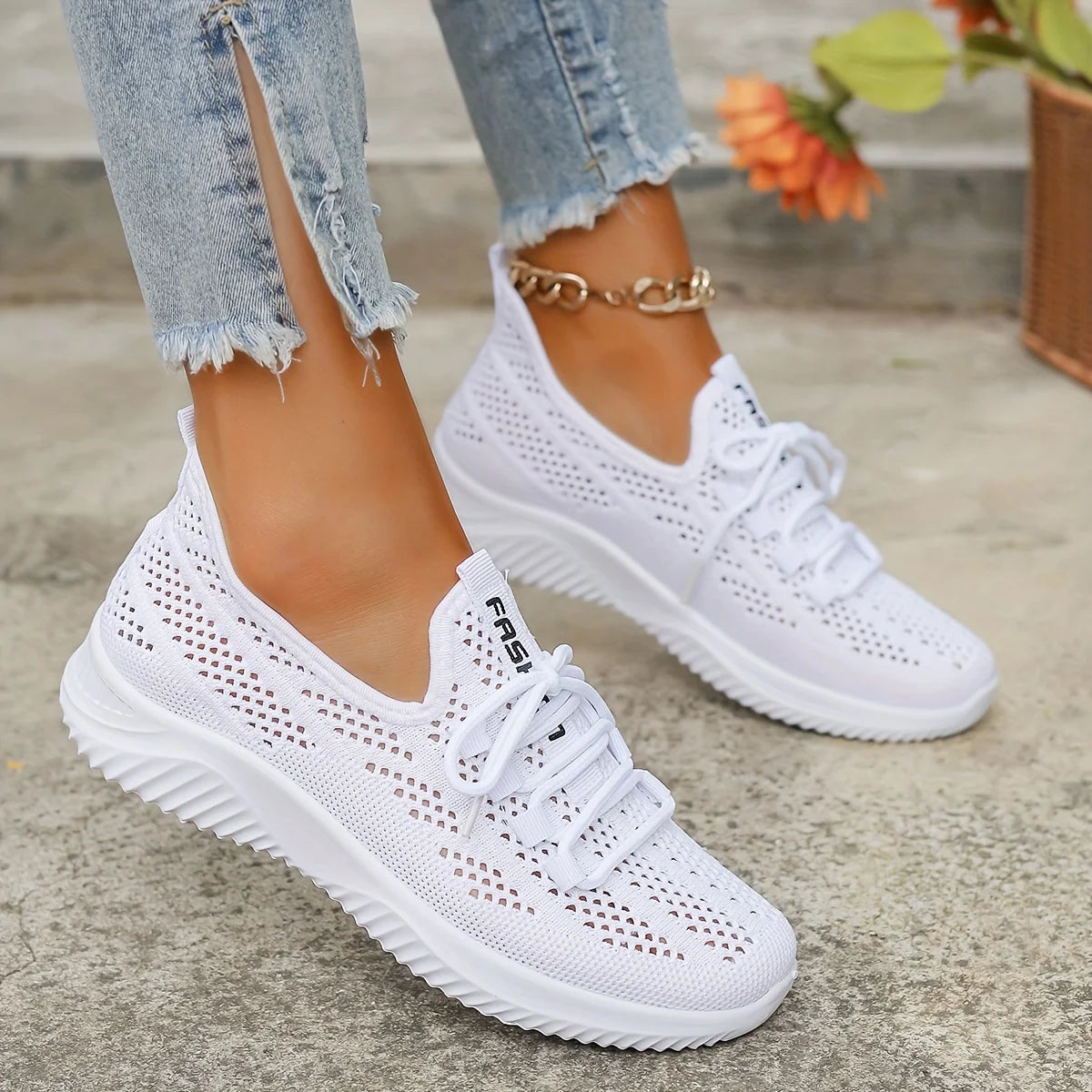 Women's breathable non-slip casual sports shoes with soft soles