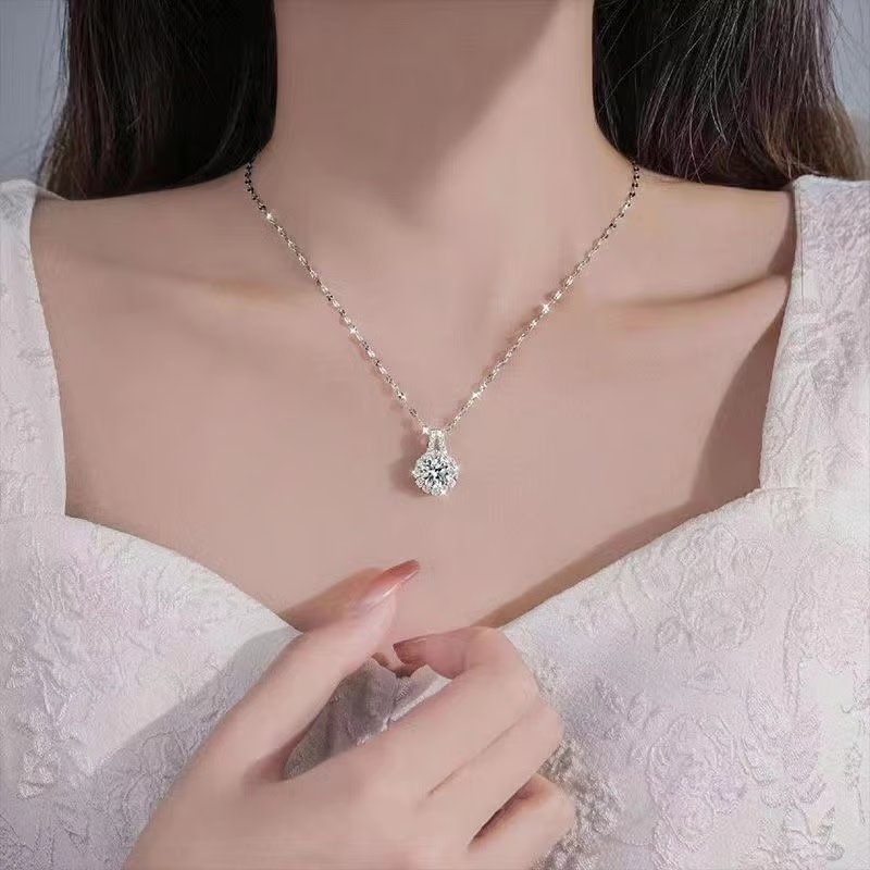 S925 Sterling Silver Moissanite Sunflower Pendant Necklace