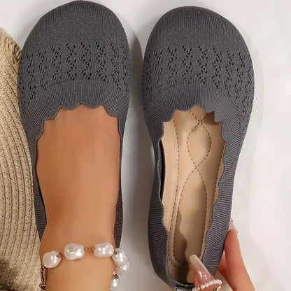 🔥Last Day 60% OFF - Women's Slip-On Wave Lace Detail Round Toe Shoes