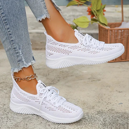 Women's breathable non-slip casual sports shoes with soft soles